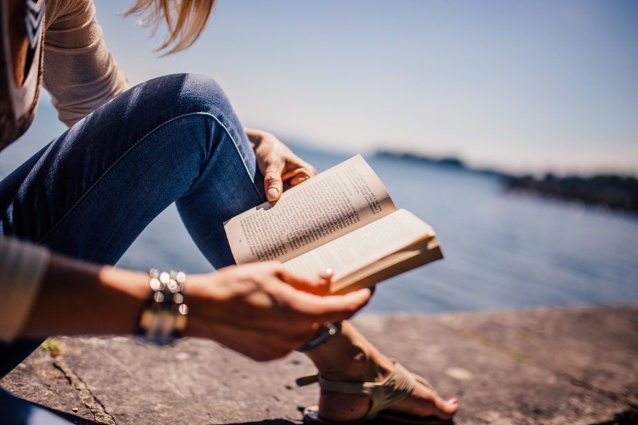 Libros recomendados sobre el mercado inmobiliario para este verano